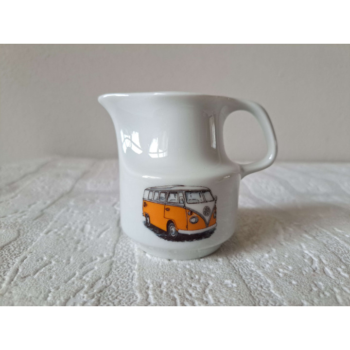 Melkkan met oranje Volkswagen bus, porselein 9x6.5x7.5cm - handgemaakt