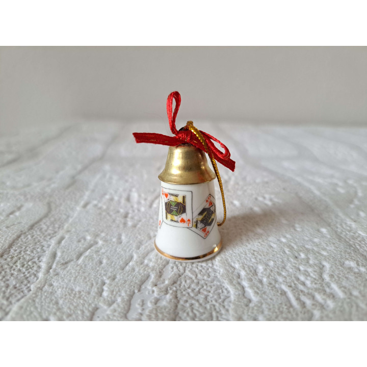 Kerstbal vingerhoedje met speelkaarten, porselein D2.5x4cm - Verzamelobject