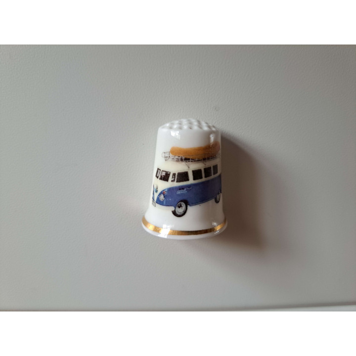 Volkswagen bus met boot keukenmagneet, porselein 2.5x3cm - keukenmagneten