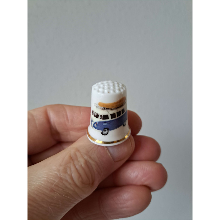 Volkswagen bus met boot keukenmagneet, porselein 2.5x3cm - keukenmagneten