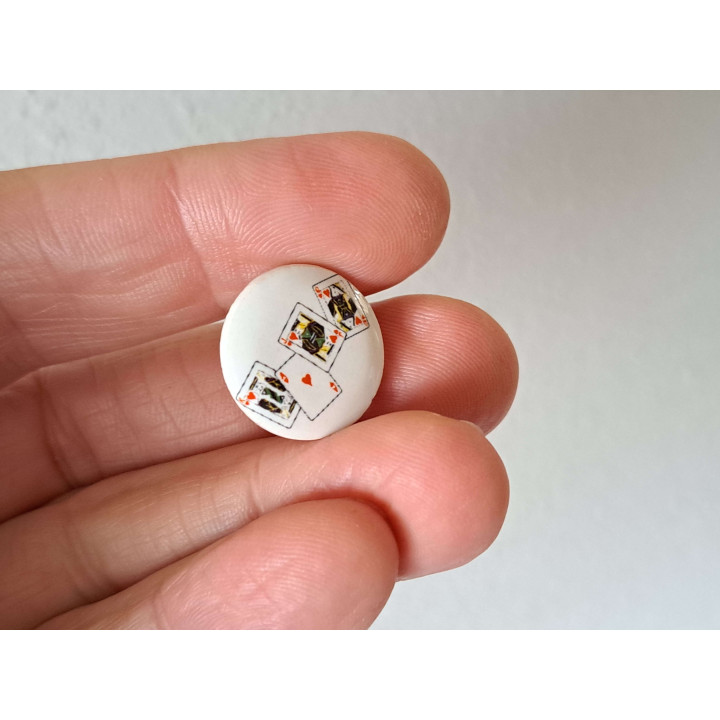 Pin met speelkaarten, porselein D2xH0.5cm - keukenmagneten