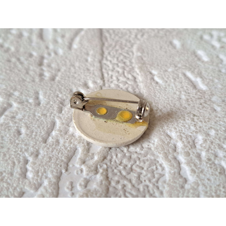 Speldje met Volkswagen bus, porselein D2xH0.5cm - spelden