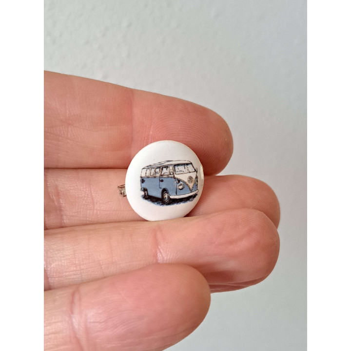 Speldje met Volkswagen bus, porselein D2xH0.5cm - spelden