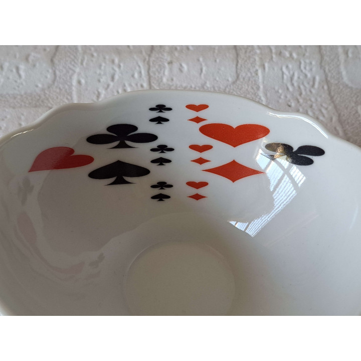 Soepkom met speelkaart symbolen, porselein 18x14.5x7cm - handgemaakt