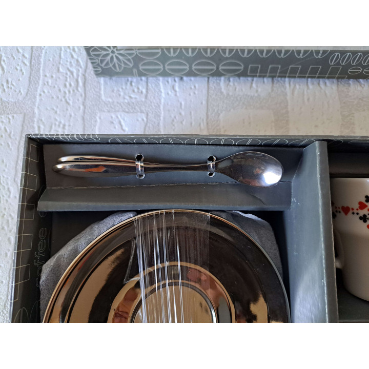 Kop en schotel set Speelkaarten symbolen porselein 26x18x9cm - handgemaakt