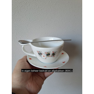 Kop en schotel met speelkaarten Harten, porselein 18x15x8cm
