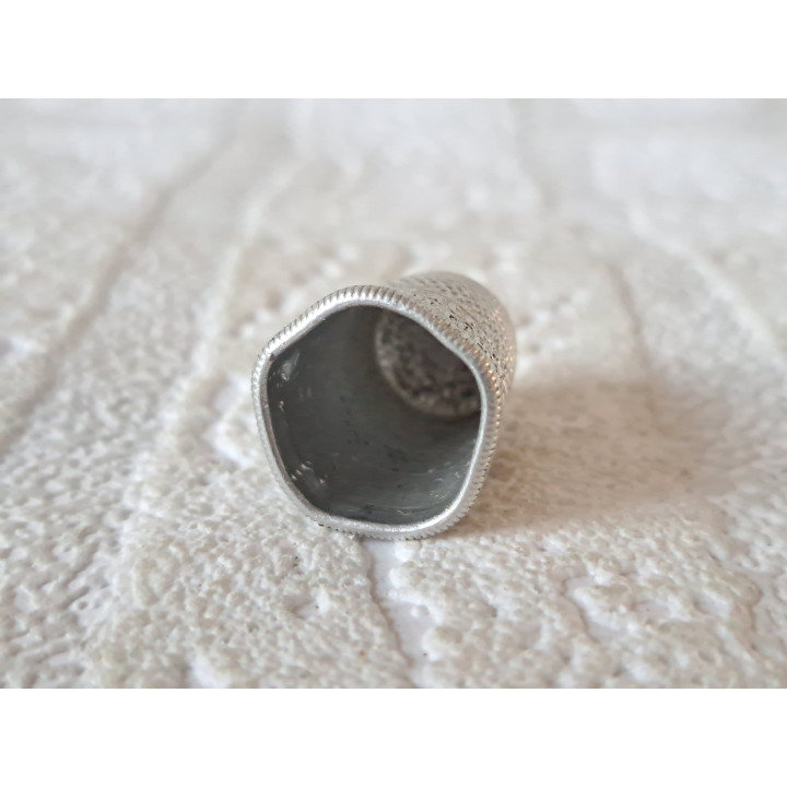 News of the World Thimble