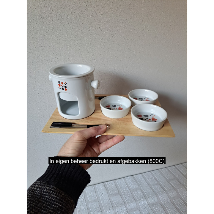 Fondueset met speelkaart symbolen, porselein 35x24x15cm