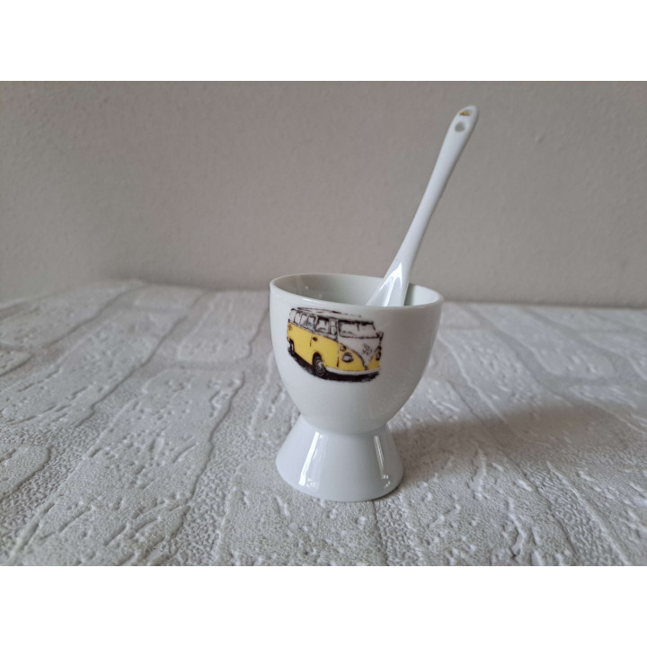 Eierdopje met lepel gele Volkswagen bus, porselein D4.5xH6cm - handgemaakt