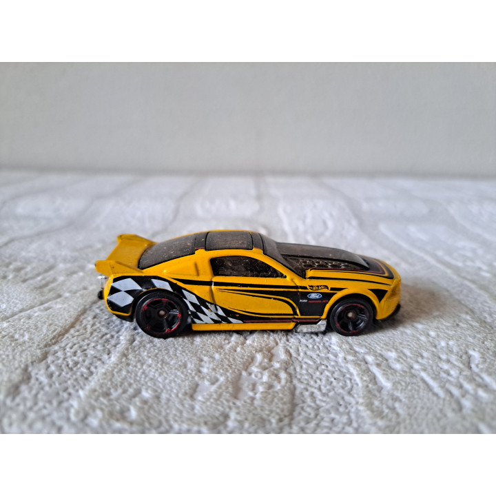 Ford Mustang GT 2013 Hot wheels 2016-065 - Verzamelmodelauto