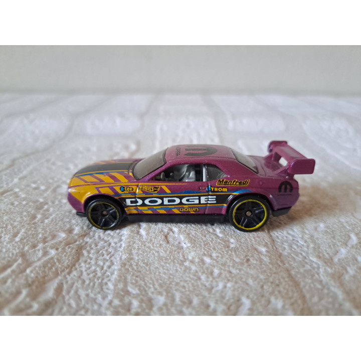 Dodge Challenger Drift Car Hot wheels 2016-178 (2)