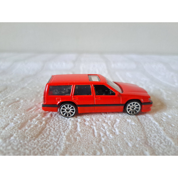 Volvo 850 Estate Hot wheels 2021-043 - Verzamelmodelauto