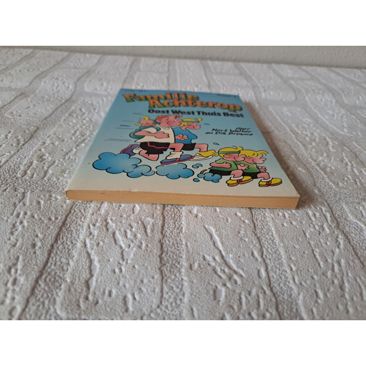 Family Behind East West Home Best Mustang PVBA 1984 Comic