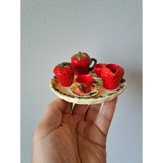 Aardbeien kinderservies 10 delig, kunsthars D12.5xH5.5cm