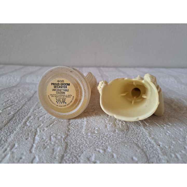 Bruidegom, cologneflesje Avon, jaren 70, 6.5x4x19cm - avon