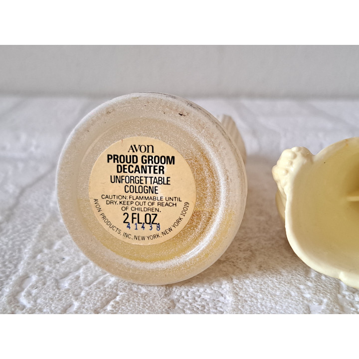 Bruidegom, cologneflesje Avon, jaren 70, 6.5x4x19cm - avon