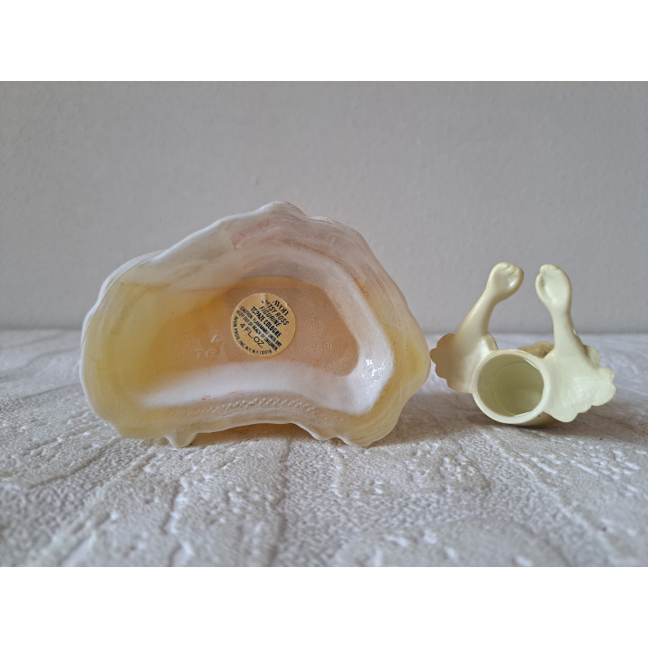 Betsy Ross, cologneflesje Avon, jaren 70, 10.5x7x14cm - avon