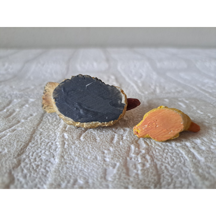 Moeder eend met jong, kunsthars 5x2.5x2.5cm - dierfiguren