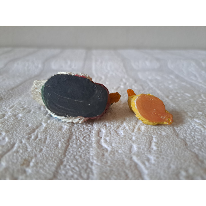 Moeder eend met jong, kunsthars 5x2.5x2.5cm - dierfiguren