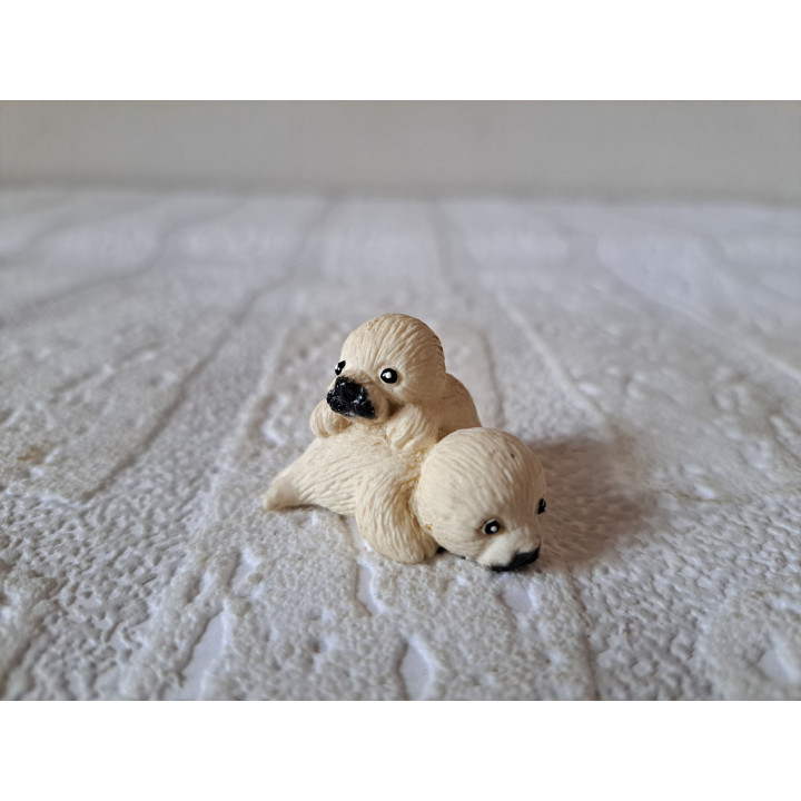 Baby zeehonden, kunsthars 3.5x3x2.5cm - dierfiguren