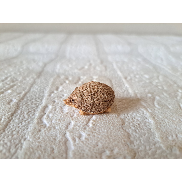 Mini egel, kunsthars 2.5x1.5x1.5cm - dierfiguren