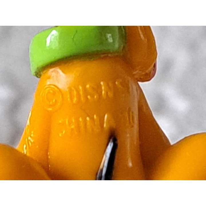 Pluto, Disney, kunststof 3x1.5x4cm - disney
