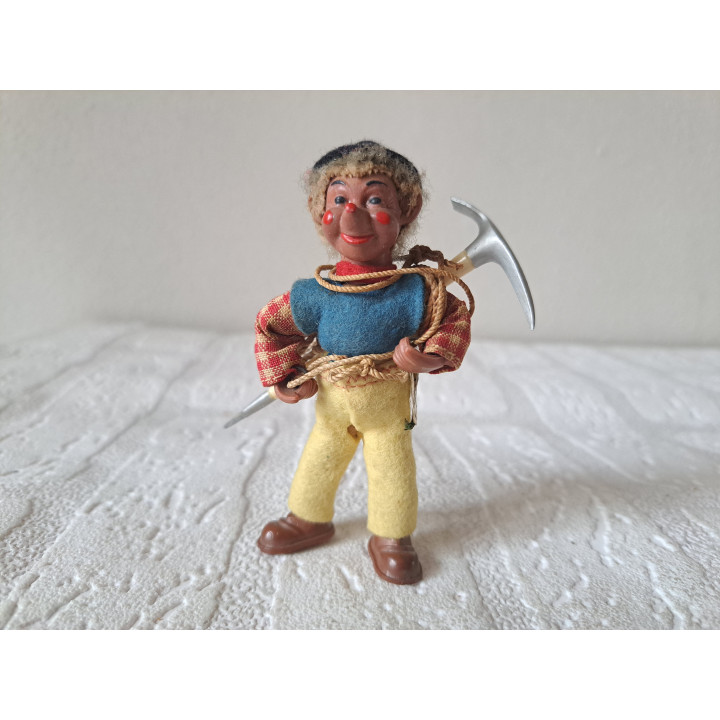 Bergbeklimmer, Norwa Mecki Schuster, kunststof 4.5x2x9cm - Verzamelobjecten