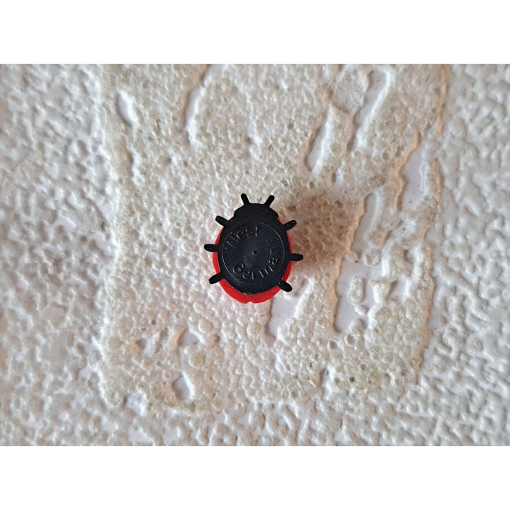 Lieveheersbeestje, kunststof 1.5x1.5x0.5cm - Verzamelobjecten
