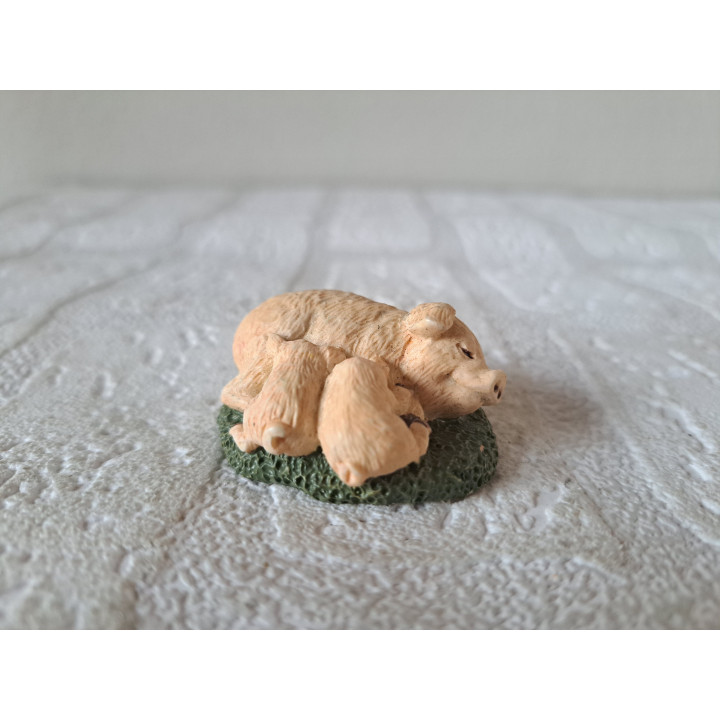 Pig with Piglets Family Resin Figurine 4.5x4x2.5cm