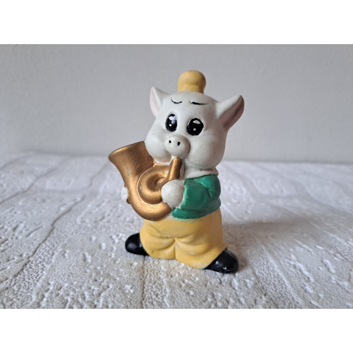 Varken met tuba, porselein 6.5x4.5x9.5cm - beeldjes