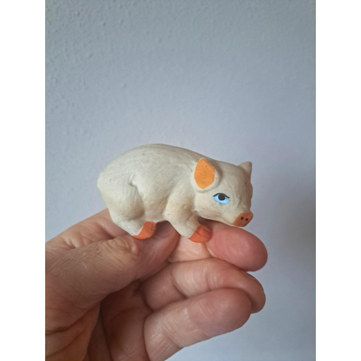 Varken, porselein 7x3.5x4cm