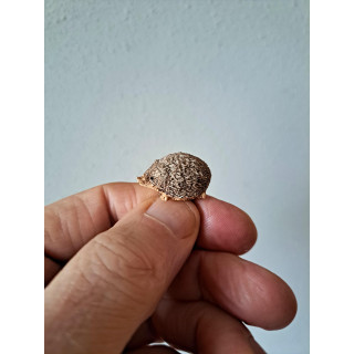Mini egel, kunsthars 2.5x1.5x1.5cm