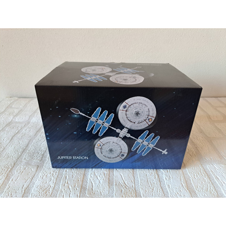Jupiter Station Star Trek Voyager Hero