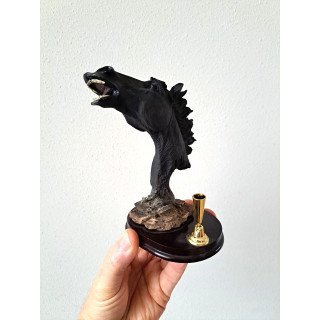 Pennenhouder met paardenhoofd, kunsthars 10.5x11x17cm zw