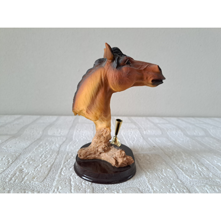 Pennenhouder met paardenhoofd, kunsthars 10.5x11x17cm lb - Verzamelobjecten