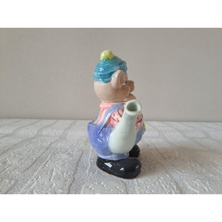 Beer met een muts theepot van porselein - Verzamelobjecten