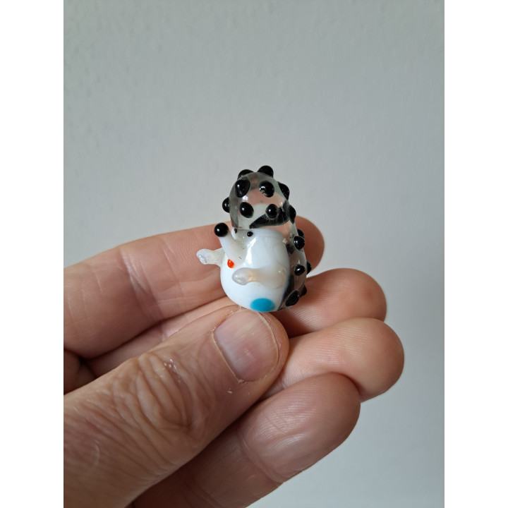 Zwart-wit egel, glas 2.5x2.5x3.5cm