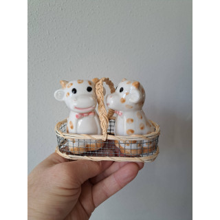 Giraffen in mand peper en zoutstel, porselein 12x6x9cm