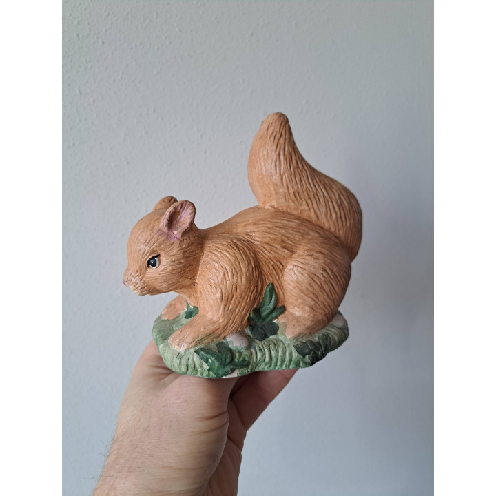 Grote eekhoorn, aardewerk 16x10x14.5cm