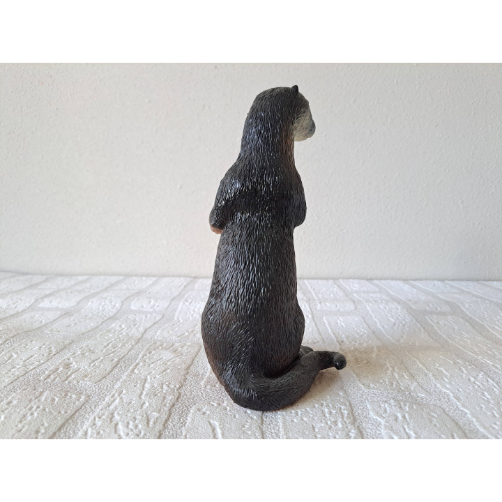 Staande otter voor in de tuin, hard rubber 9x7x20cm - dierfiguren