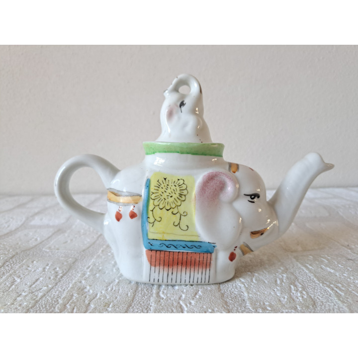 Chinese olifant theepotje, porselein 20x6x14cm - Verzamelobjecten