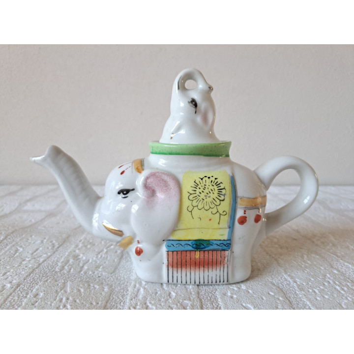 Chinese olifant theepotje, porselein 20x6x14cm - Verzamelobjecten