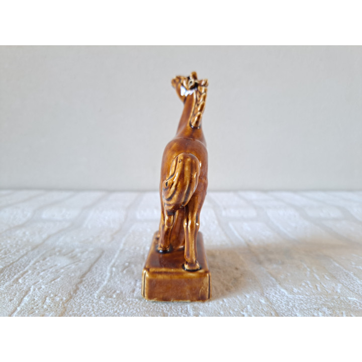 Bruin paard van porselein, 10x4x13.5cm - dierfiguren