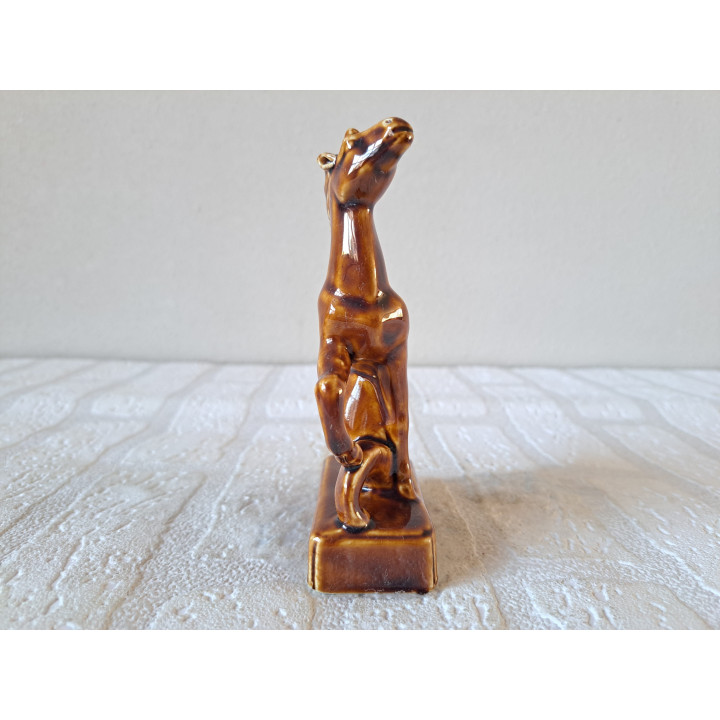 Bruin paard van porselein, 10x4x13.5cm - dierfiguren