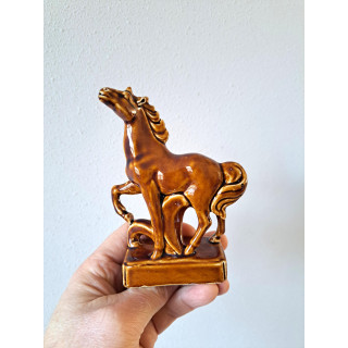 Bruin paard van porselein, 10x4x13.5cm