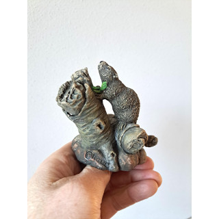 Bever op boomstam, RGML, kunsthars 8x7x9cm