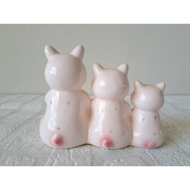 Drie varkens op een rij, porselein 15.5x6.5x11,5cm, dierfiguren