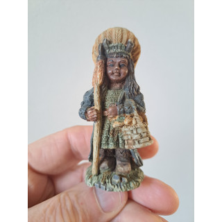 Native American Woman with Spear and Basket Figurine 5x4x11.5cm - Synthetic Resin