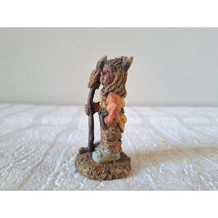 Inheemse Amerikaanse jongen, kunsthars D4xH7cm - beeldjes