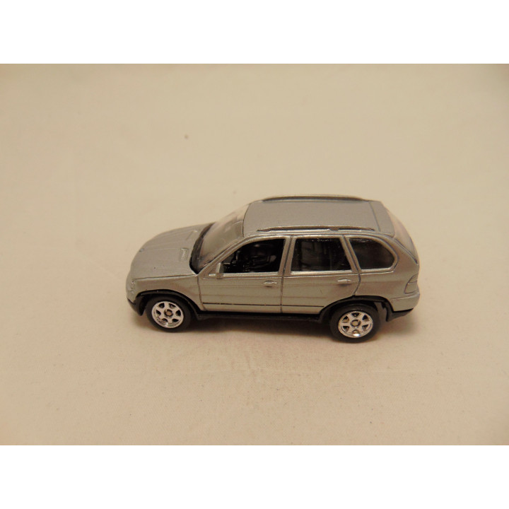 Bmw X5 1:64 Welly 52057 zilverkleurig - modelauto